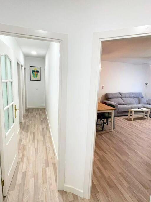 Modern Apartment In Malaga - Rosas Ngoại thất bức ảnh
