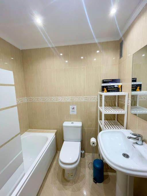 Modern Apartment In Malaga - Rosas Ngoại thất bức ảnh